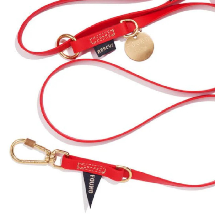 ロック機能付き真鍮カラビナ ＆ シリアルナンバー入りタグ