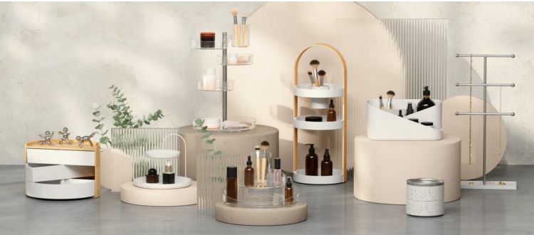 umbraアクセサリー収納