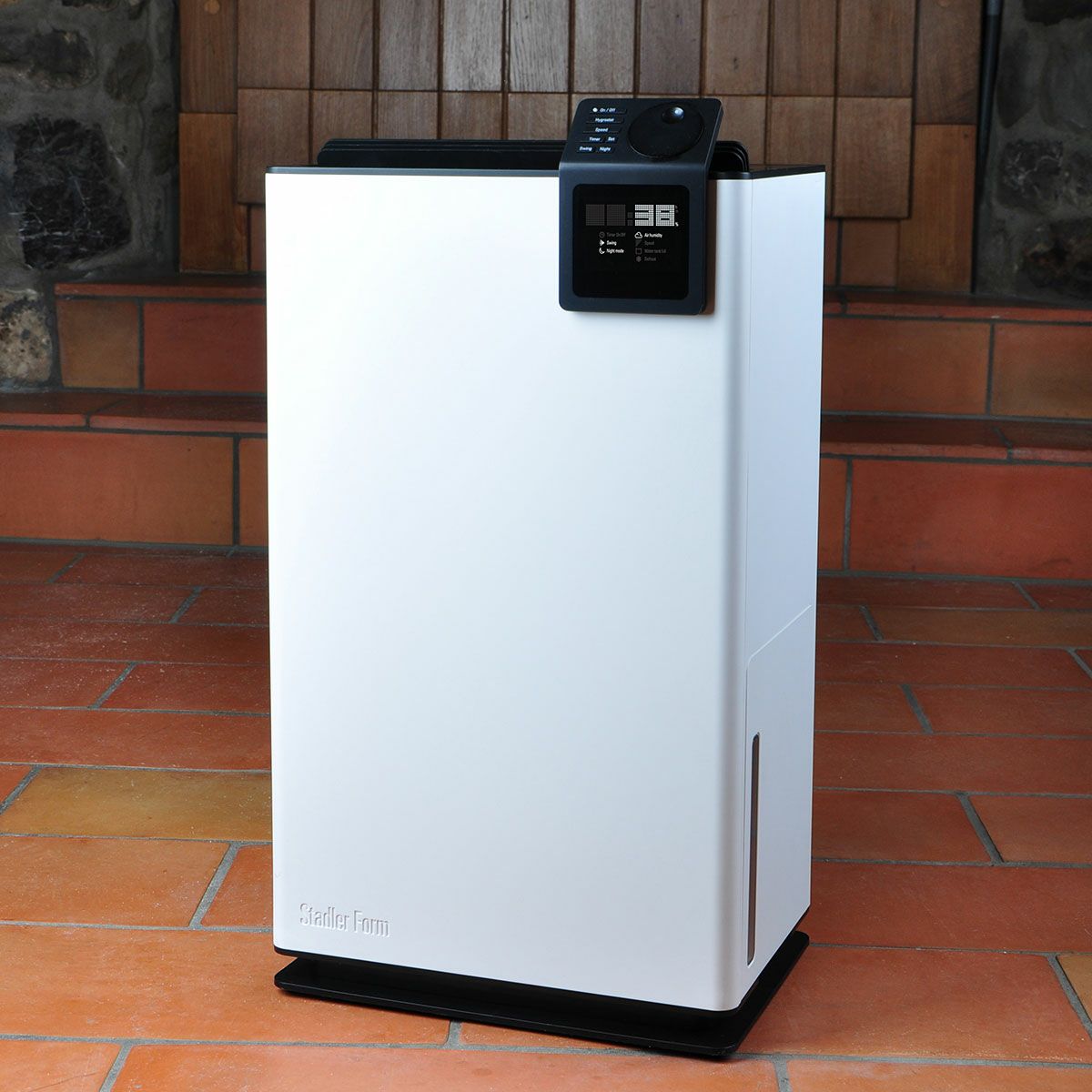 000000013675-02-m.jpg?t=  